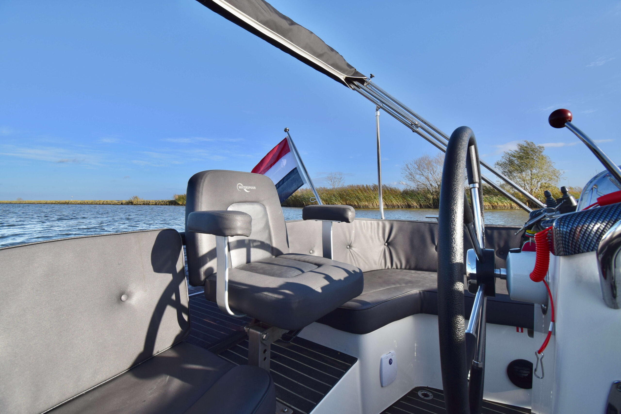foto: 31 Waterspoor 808