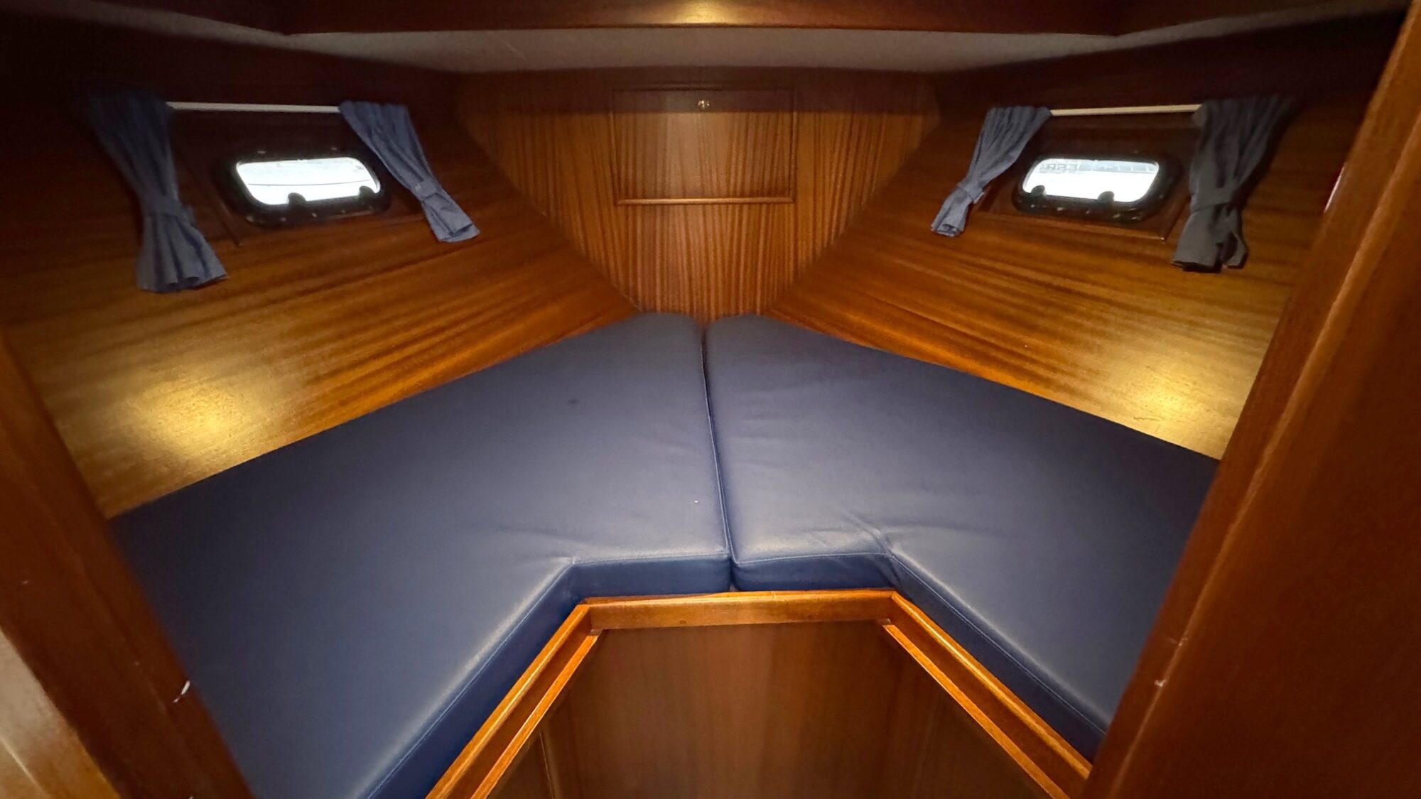 foto: 27 Vri-Jon Vri-Jon 37 AK Cabrio