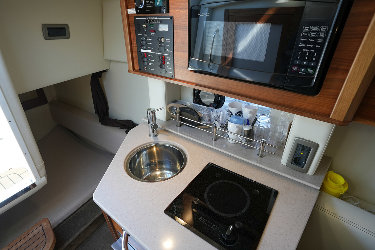 foto: 76 Sea Ray Sundancer 265