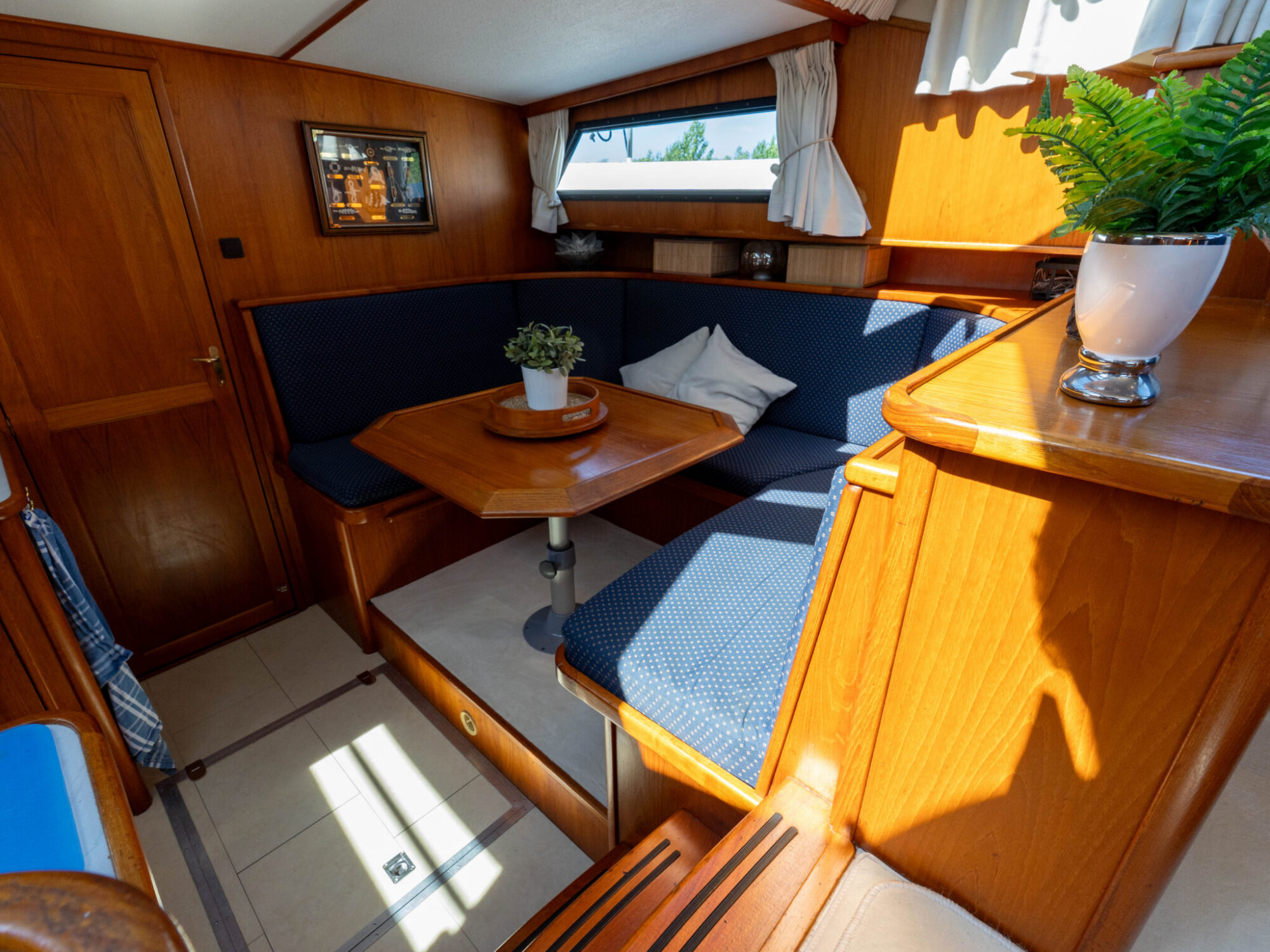 foto: 32 Linden Linden Kruiser 13.30 AK