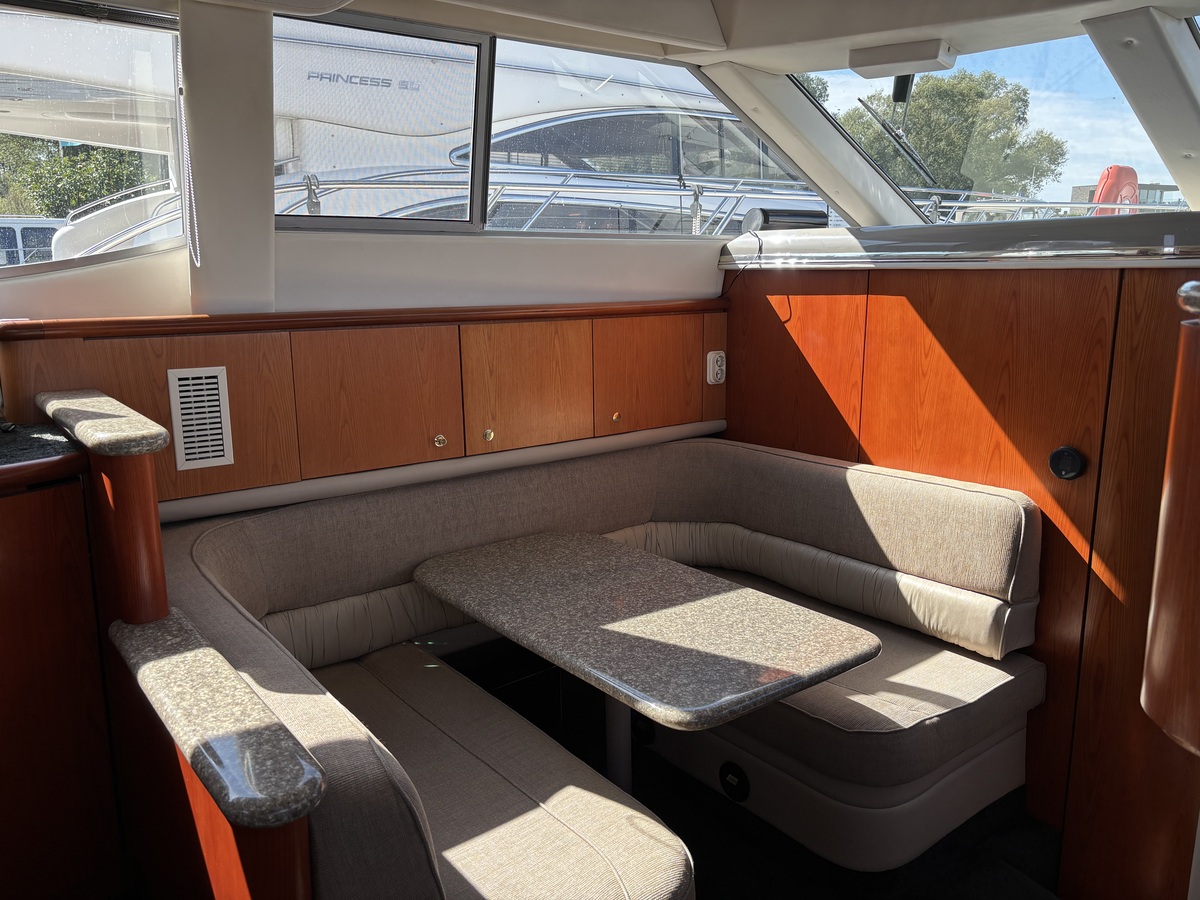 foto: 28 Maxum  4100 SCA 