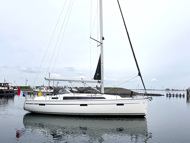 foto: 29 Bavaria Cruiser 37-3