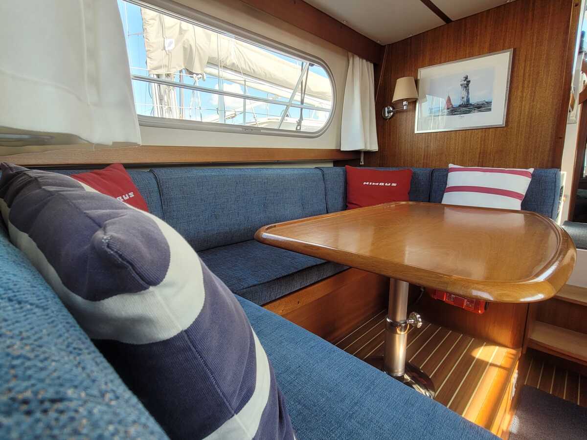 foto: 33 Nimbus 380 Commander