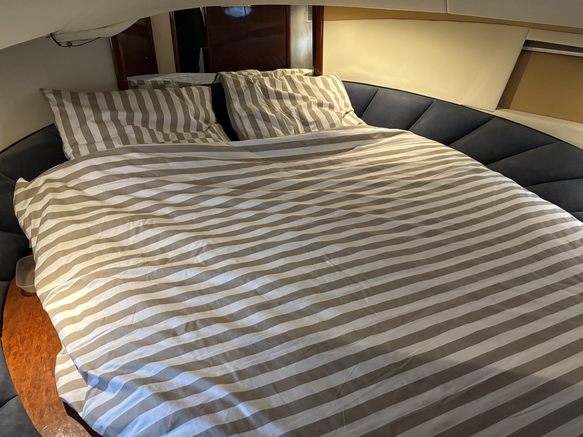 foto: 33 Fairline Squadron 52