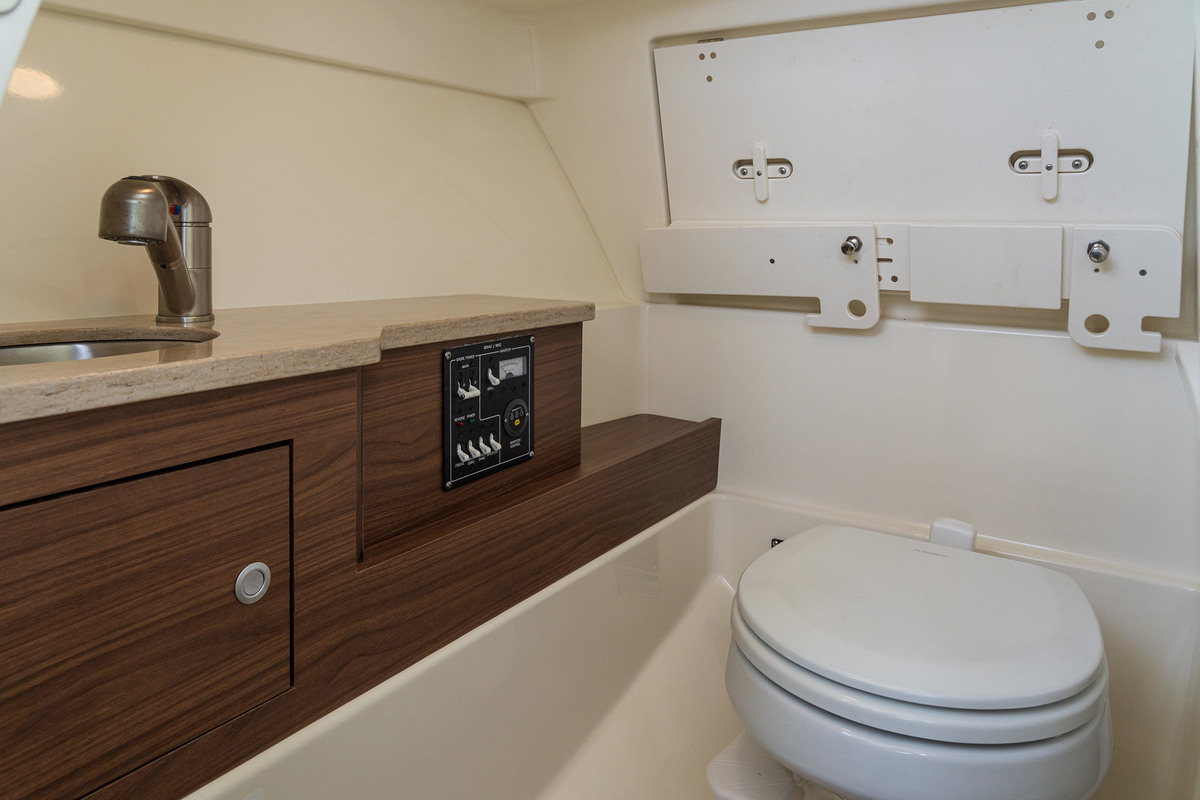 foto: 9 Boston Whaler 280 Vantage