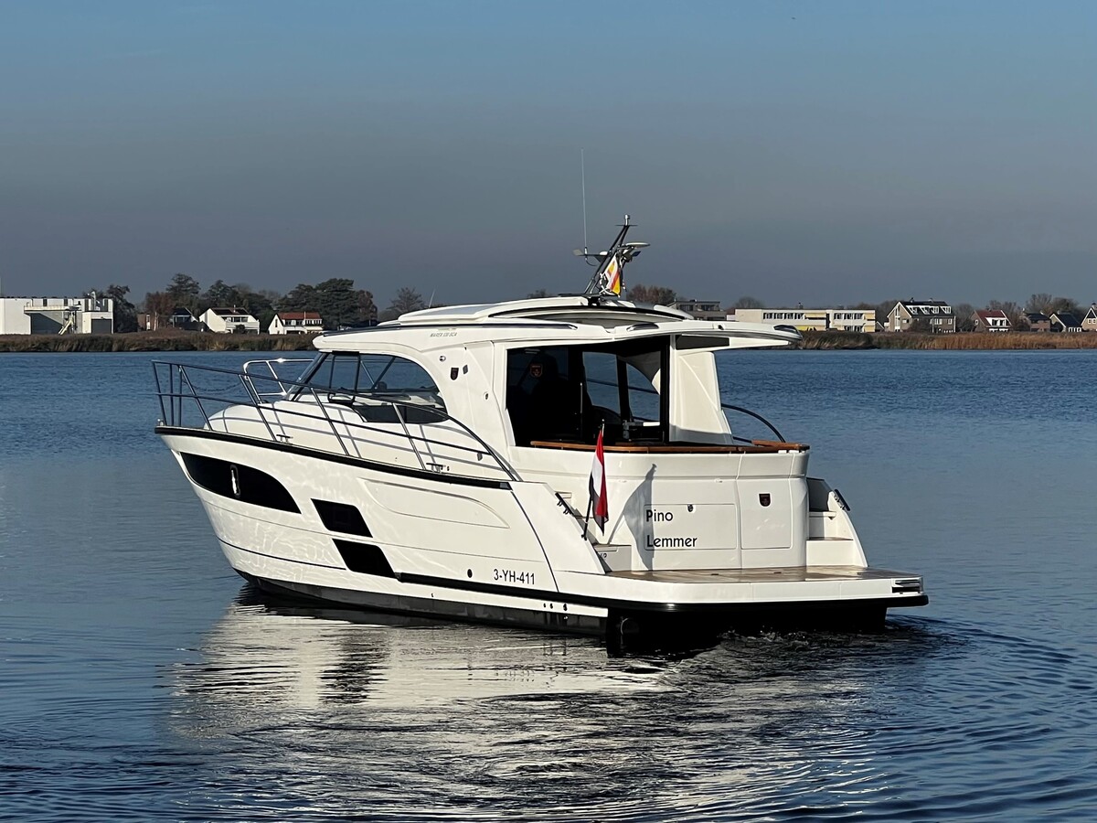 foto: 86 Marex 330 Scandinavia (2024)