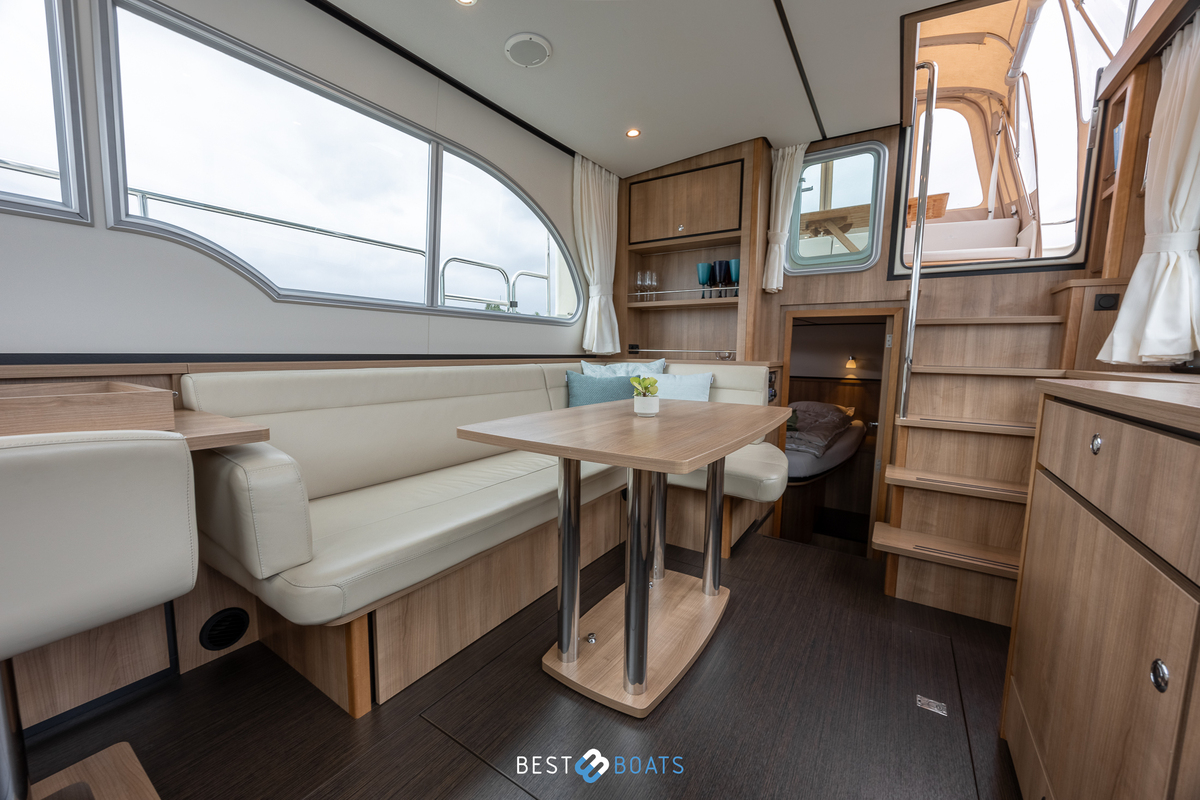 foto: 38 Linssen Grand Sturdy 35.0 AC INTERO