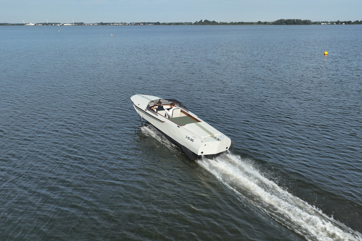 foto: 86 Volga Draagvleugelboot