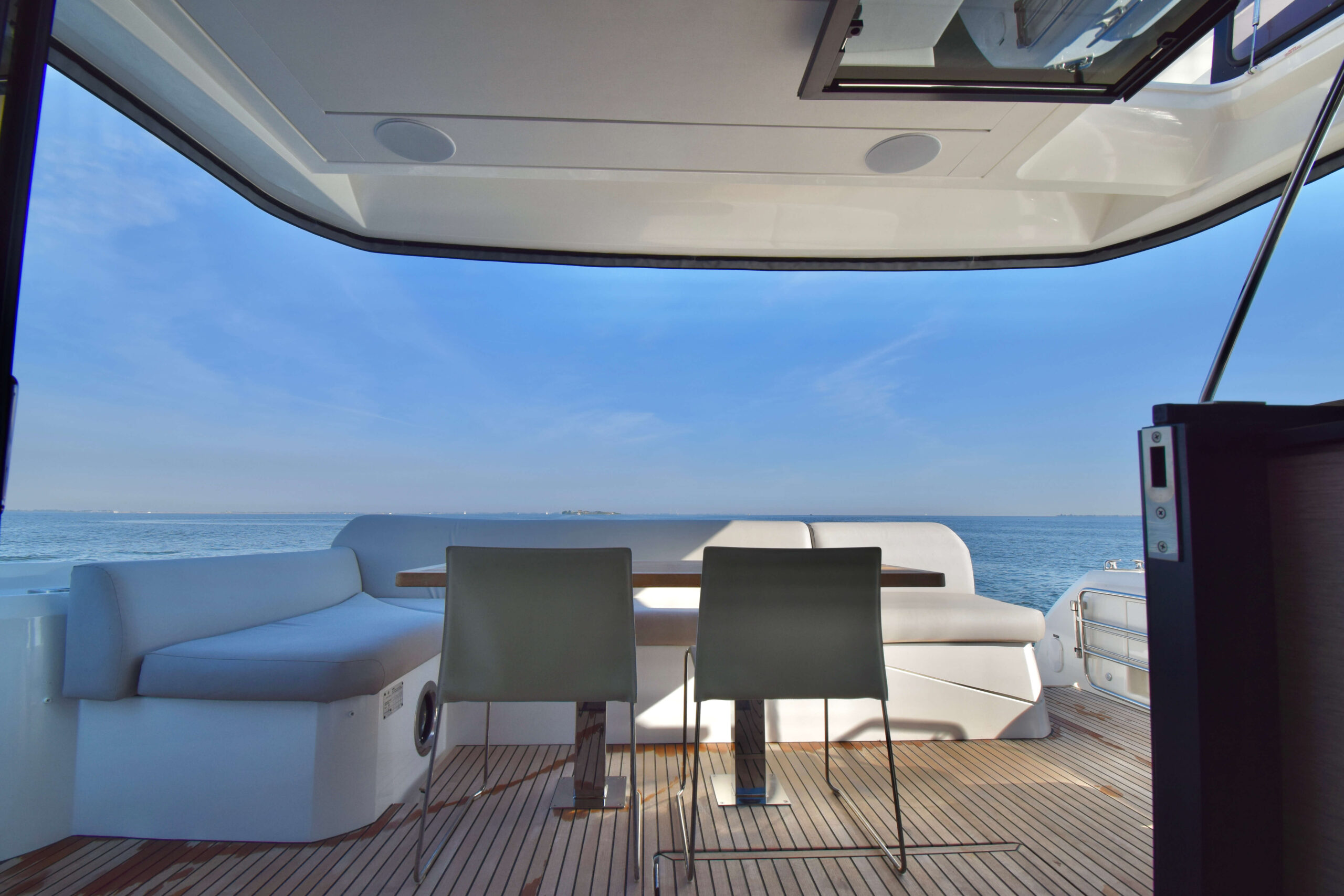 foto: 35 Prestige 590 Flybridge #19