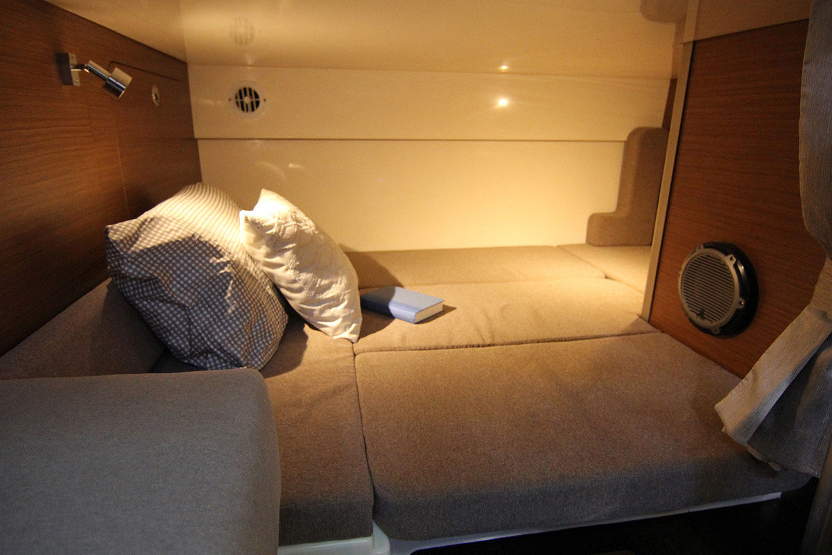 foto: 24 Boston Whaler 345 Conquest