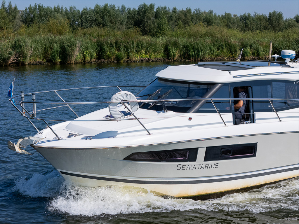 foto: 38 Jeanneau NC 9