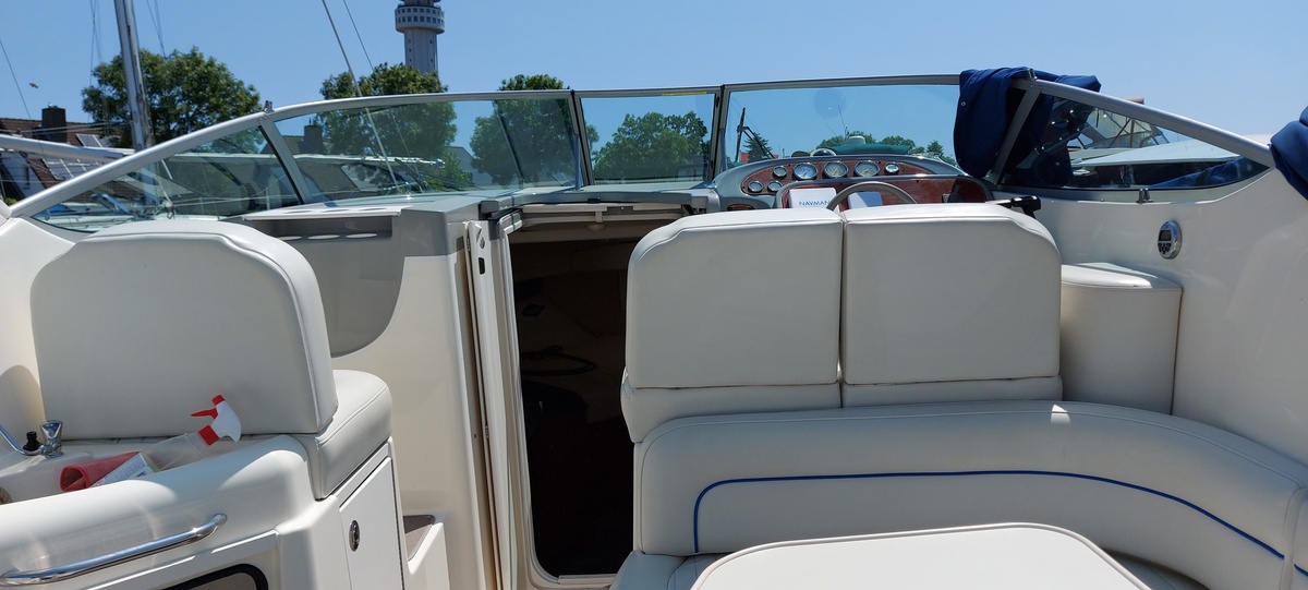 foto: 29 Bayliner 305