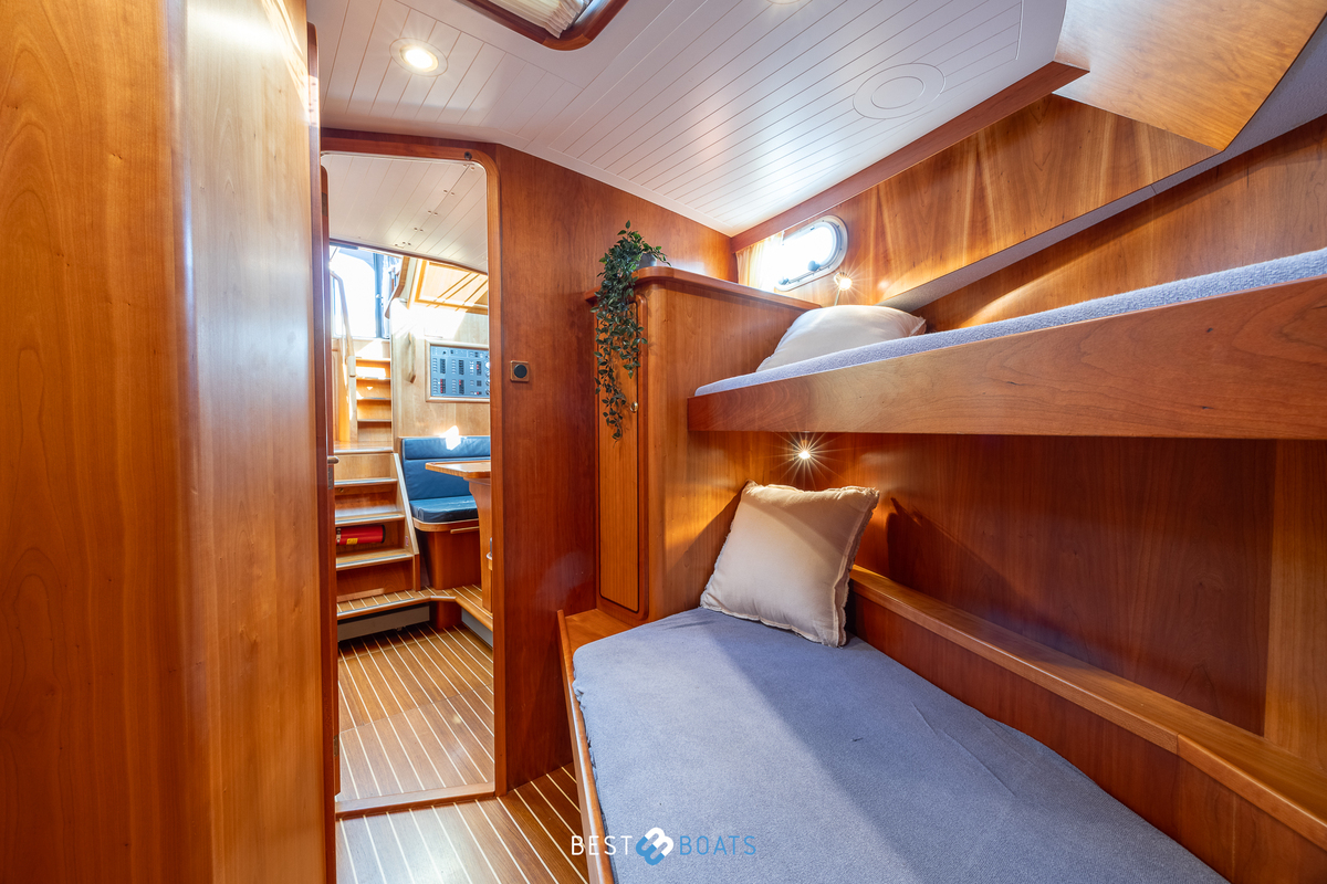 foto: 41 Linssen  Grand Sturdy 410 AC 