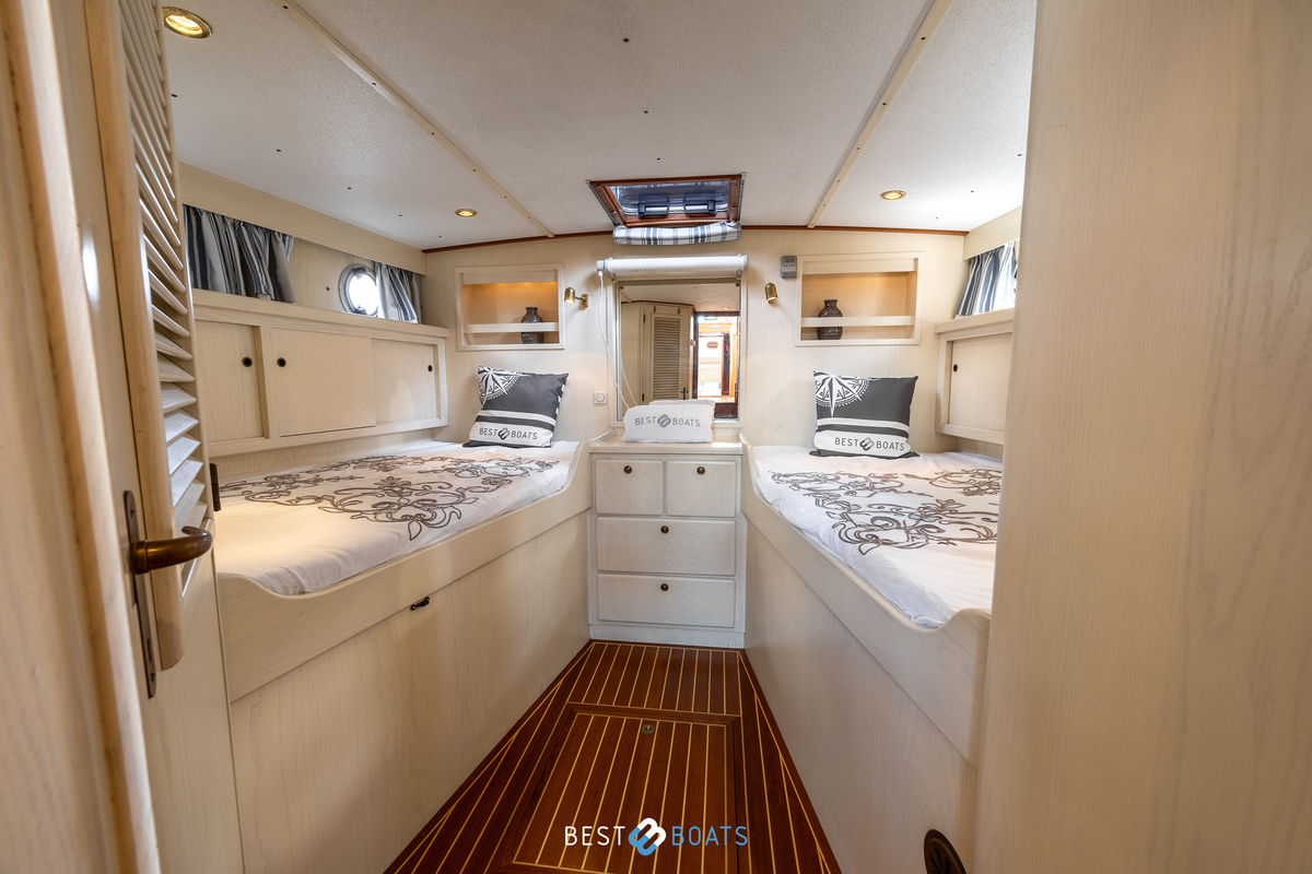 foto: 34 Linssen Classic Sturdy 400 AC Twin