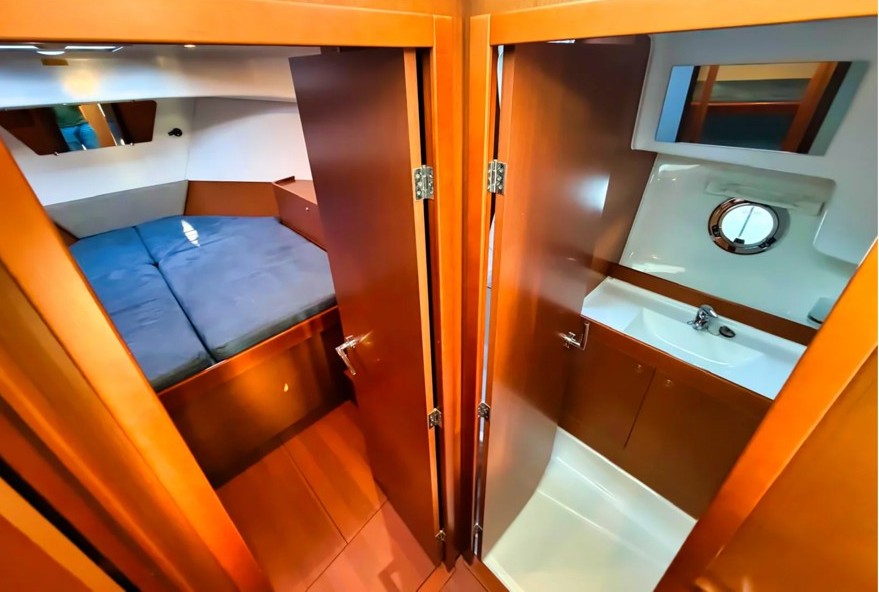foto: 71 Beneteau Beneteau Swift Trawler 34 Flybridge