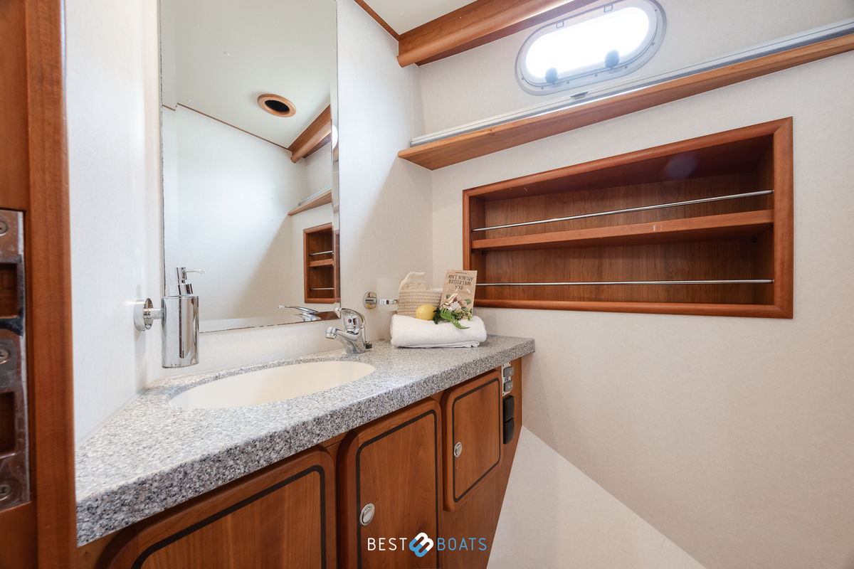 foto: 73 Linssen Grand Sturdy 430 AC Mark II