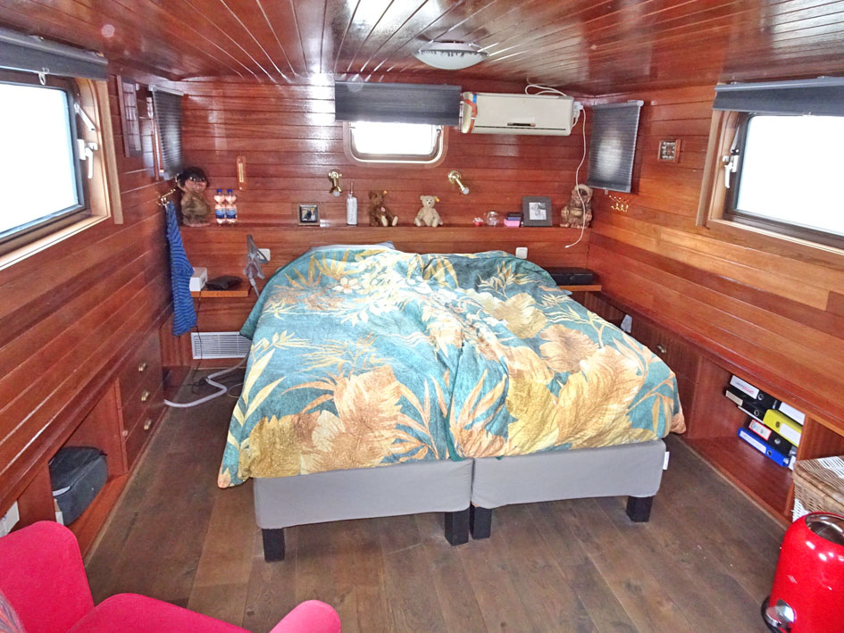 foto: 44 Spits B&B Varend Woonschip 39.09 met CvO