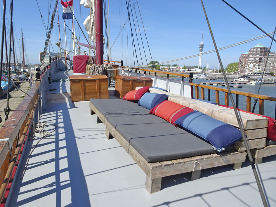 foto: 63 3 mast Charterschip / Evenementenboot 44 nachtgasten, 150 daggasten