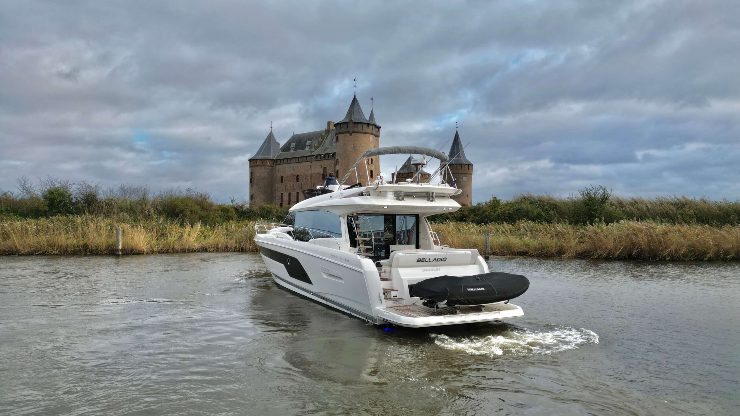foto: 61 Prestige 590 Flybridge #49