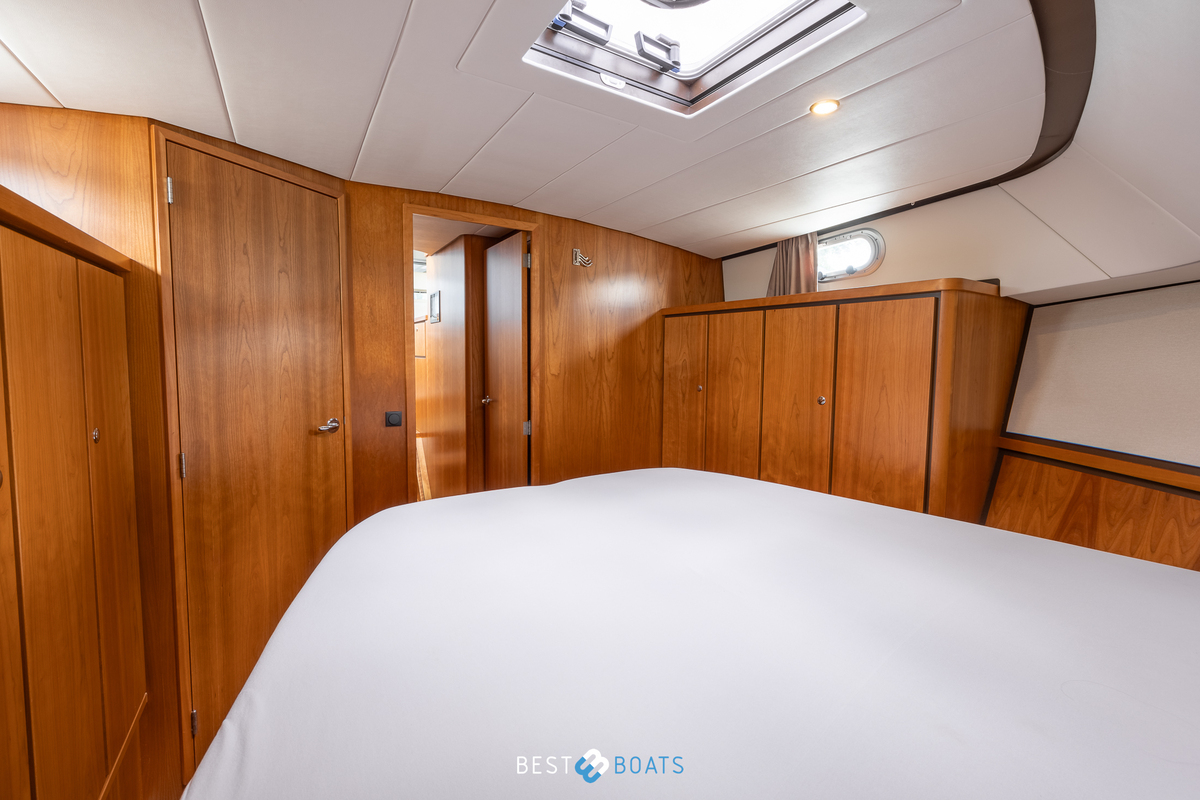 foto: 34 Linssen Grand Sturdy 410 Sedan