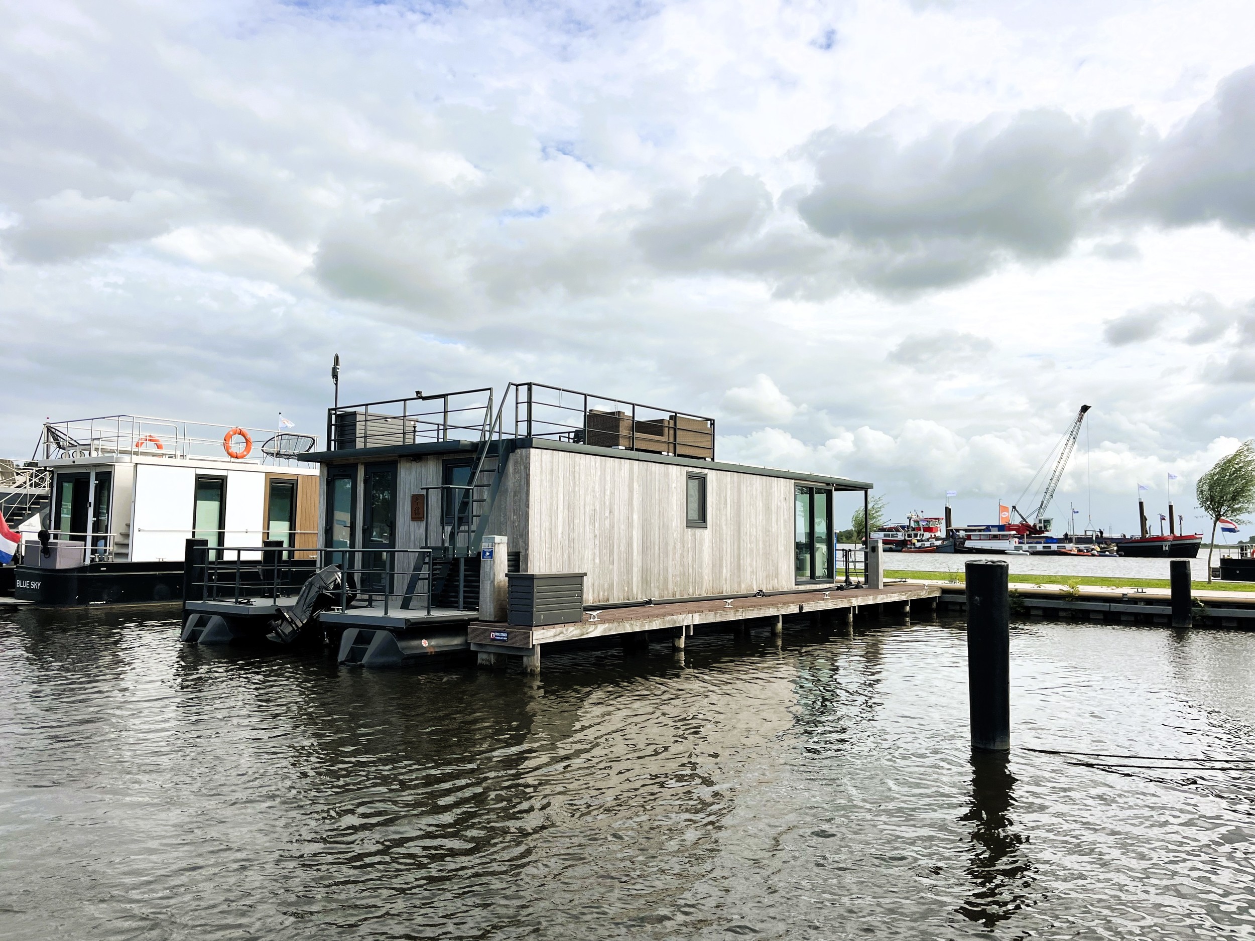 foto: 48 Castalia Met Koopligplaats 1460 X 500 Special Houseboat