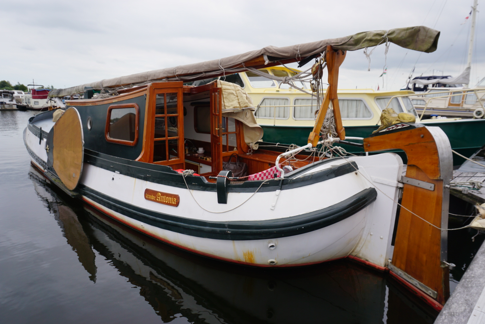 foto: 35 Tjalk Motortjalk 11.80 OK