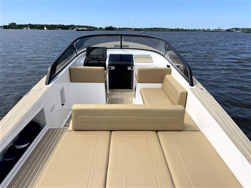 foto: 16 Vandutch 32 - Goldfinger