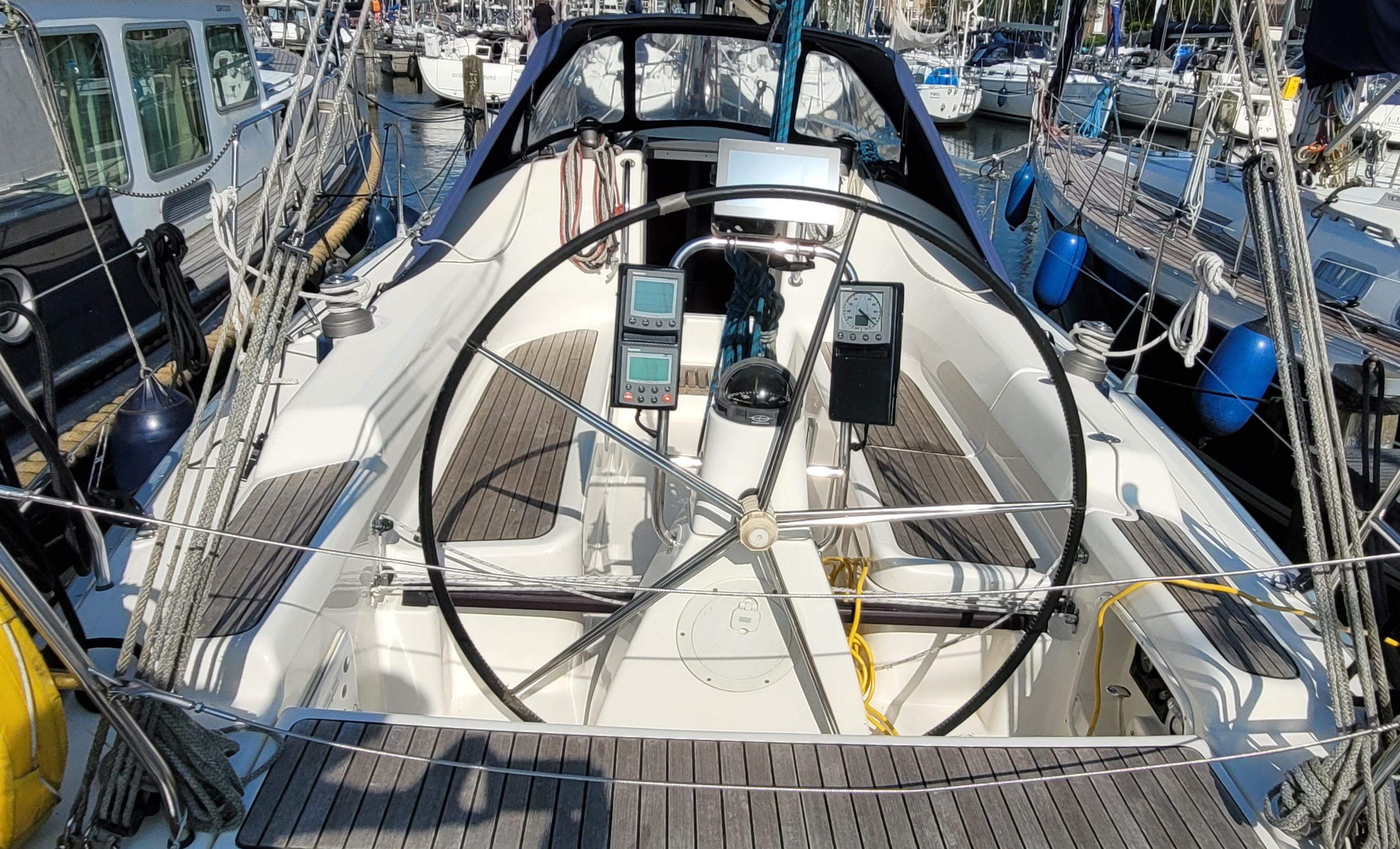 foto: 24 Bavaria 35 Match