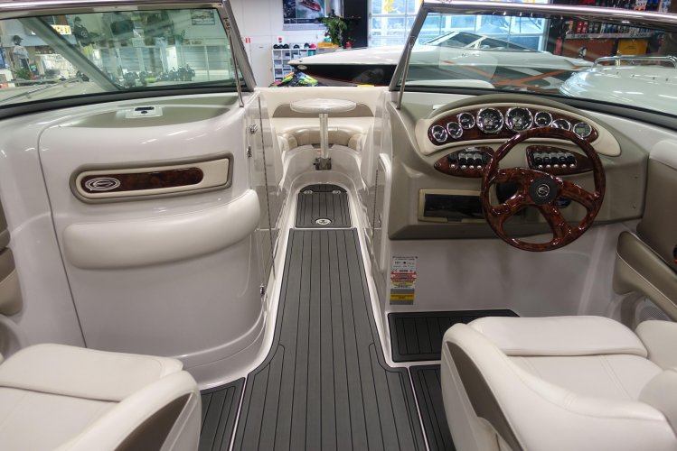 foto: 19 Crownline E6 Bowrider