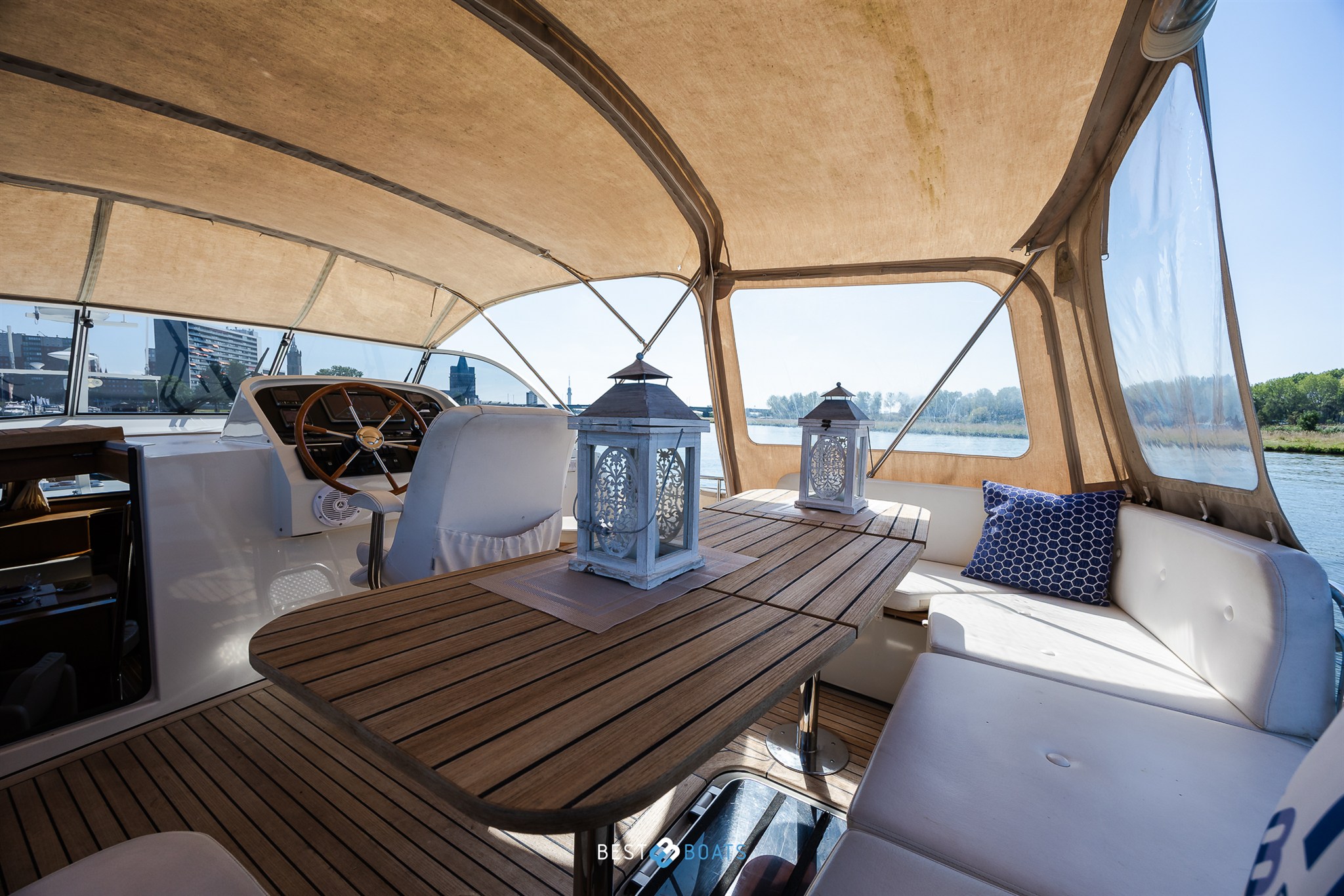 foto: 33 Linssen Grand Sturdy 43.9 AC