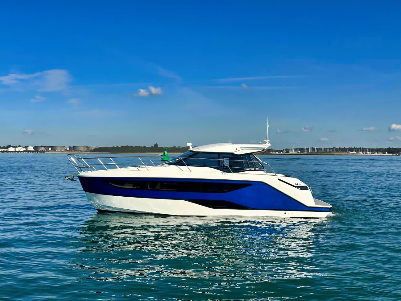 foto: 52 Bavaria Bavaria SR 35 Hardtop
