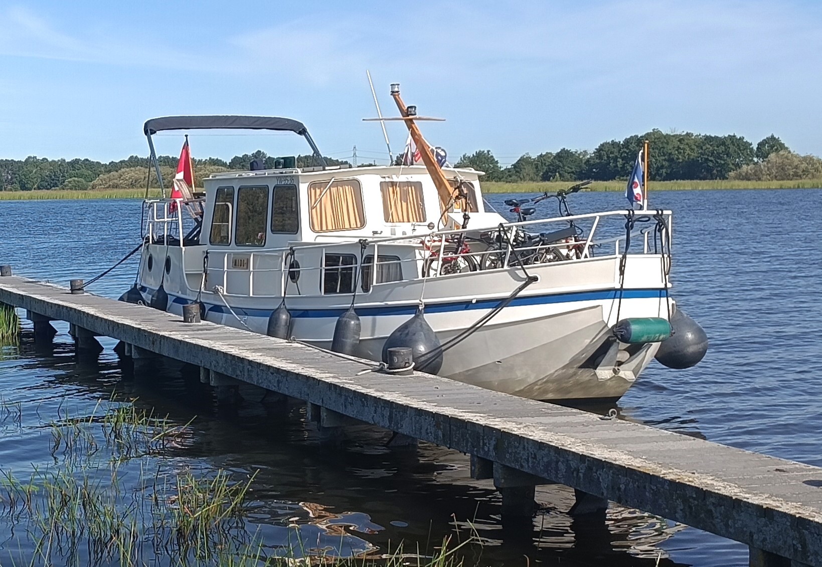 foto: 19 Linssen - Sint Jozef Vlet 950 Salon AK