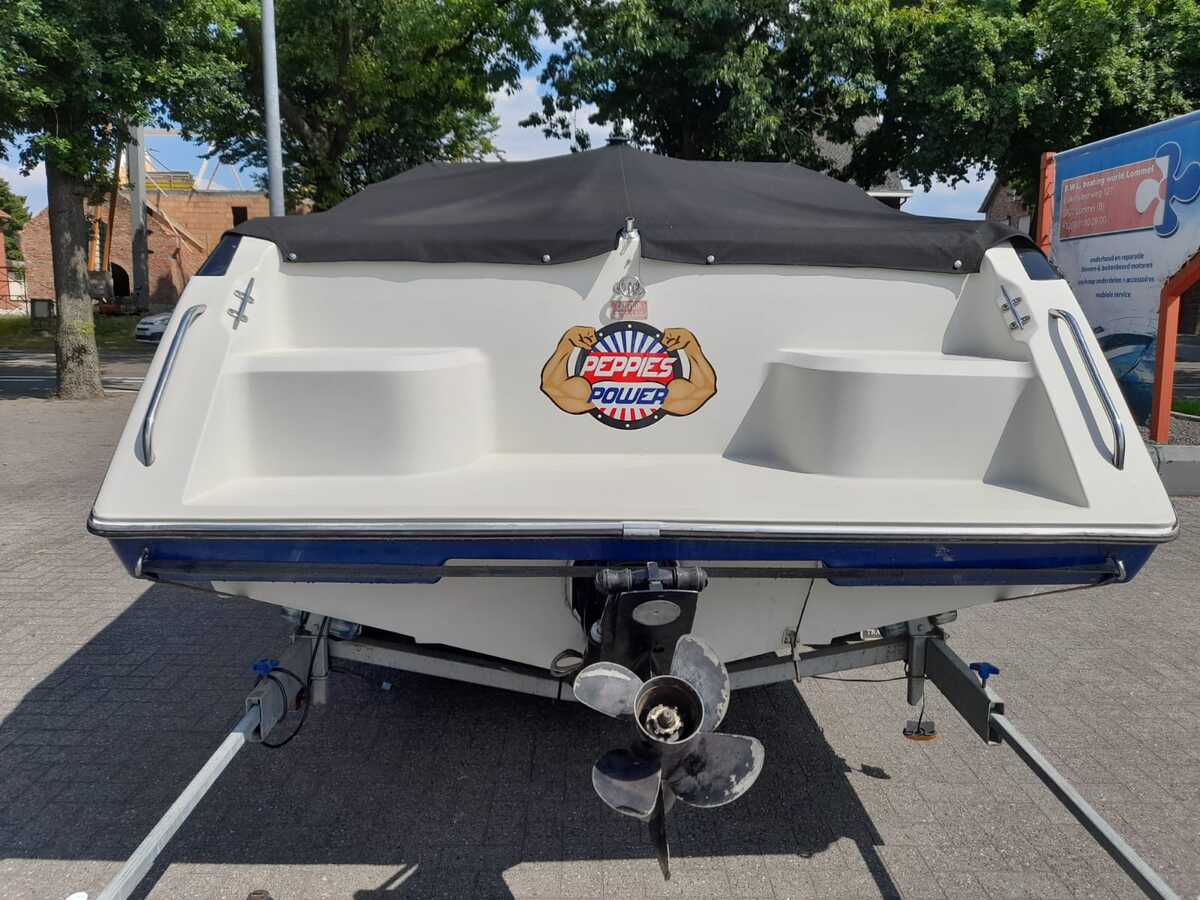 foto: 30 Wellcraft 233 Eclipse