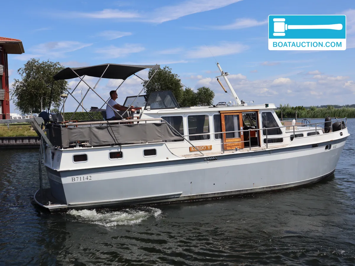 foto: 36 Visserstrawler 1050