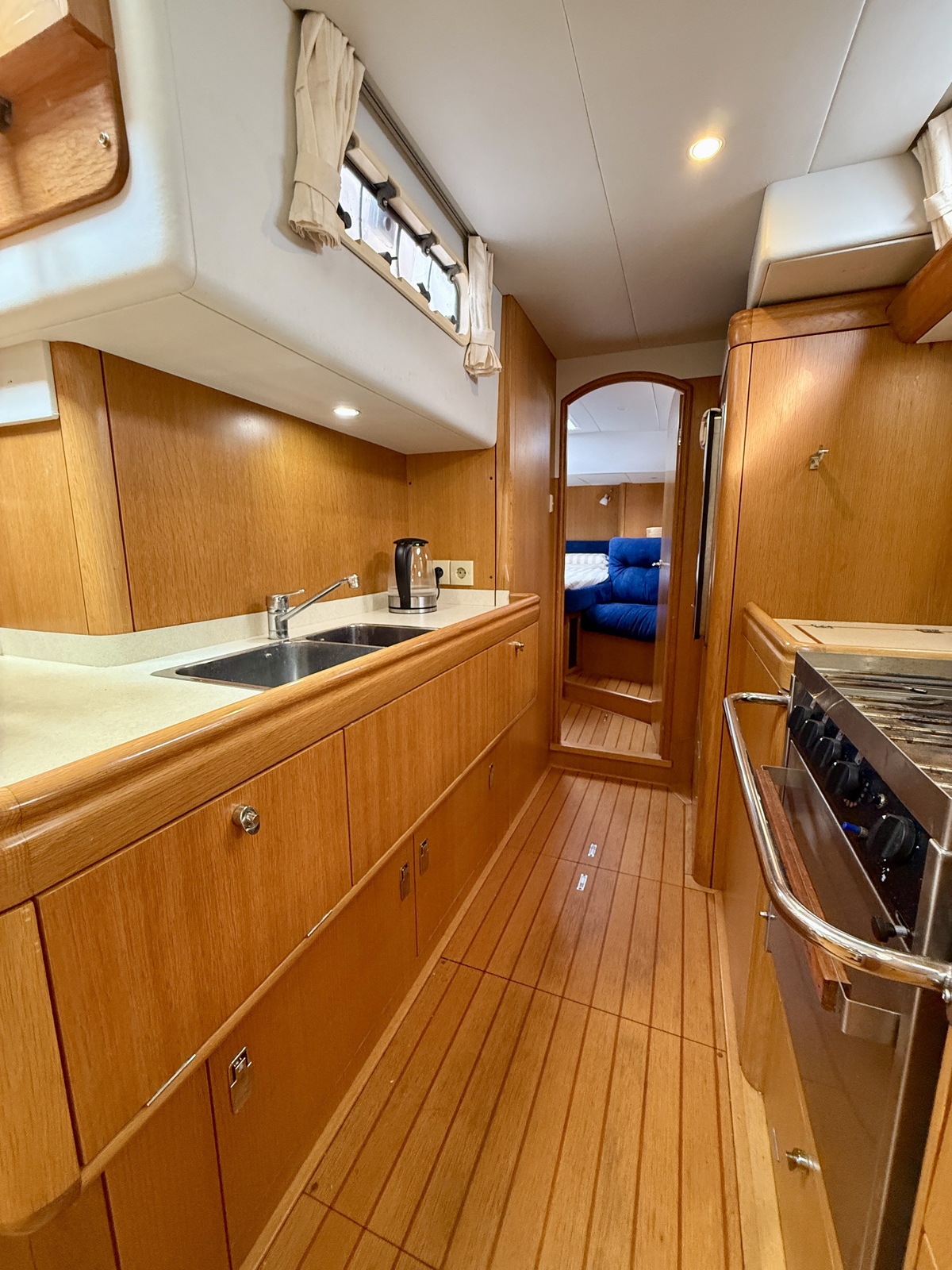 foto: 34 Oyster 45 Deck Saloon