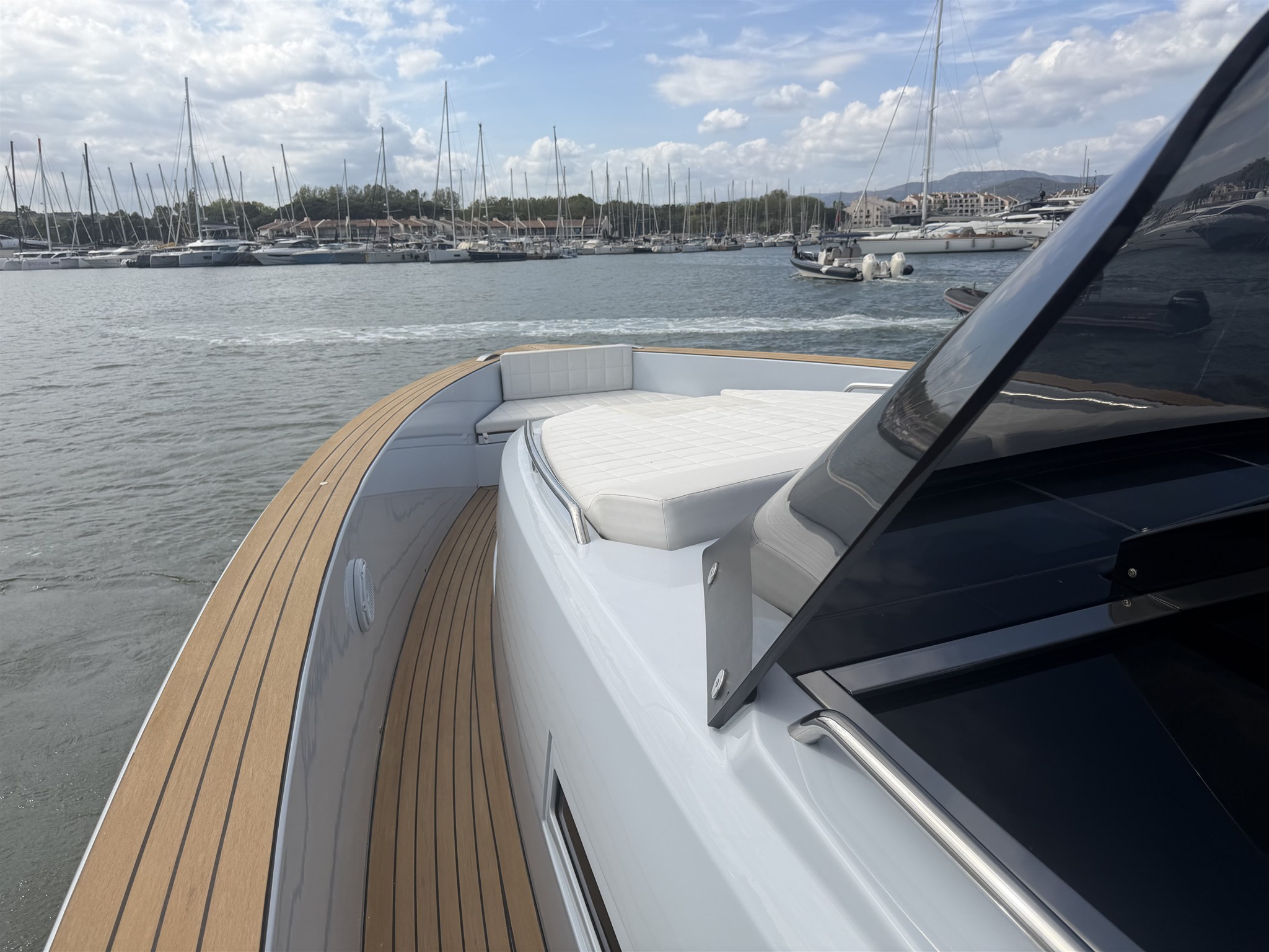 foto: 33 Pardo Yachts 43