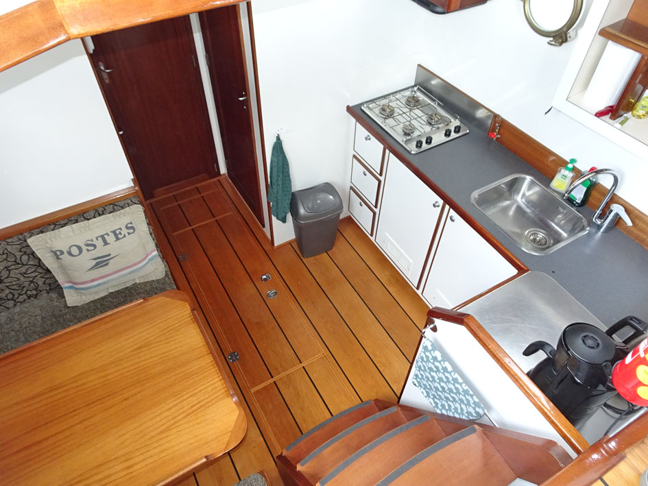 foto: 50 ex Patrouille vaartuig / Varend Woonschip 18.26 met UBC