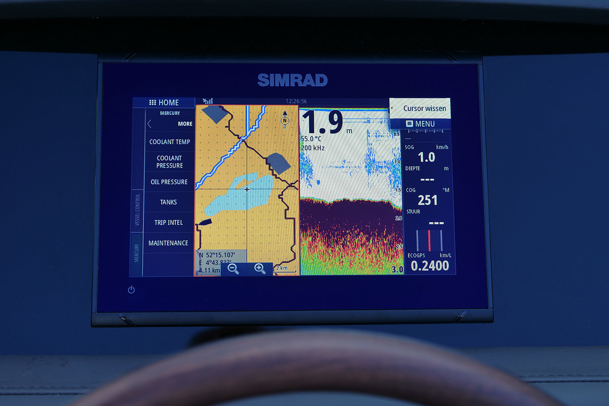 foto: 34 Sea Ray SPX 230