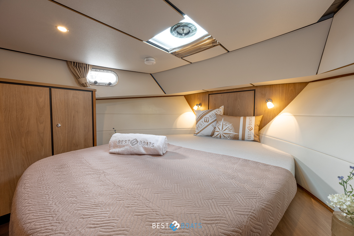 foto: 34 Linssen Grand Sturdy 30.0 Sedan Intero