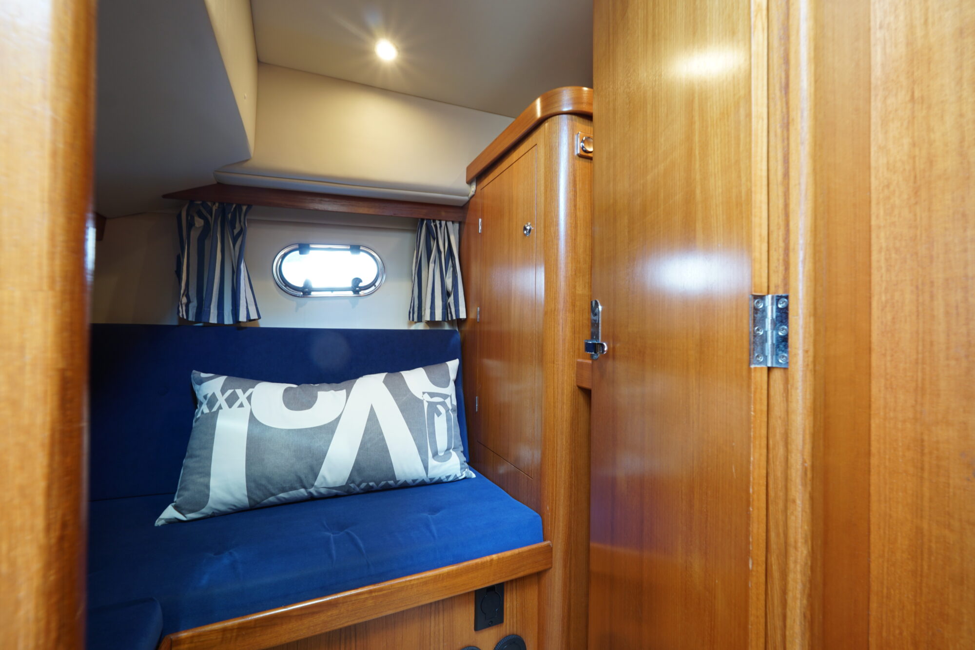 foto: 47 nimbus Nimbus 380 Coupe