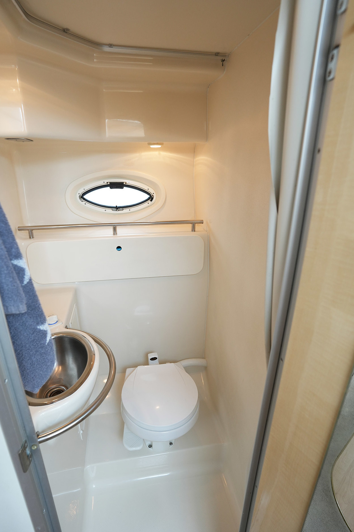 foto: 26 Maxum 3300 SCR