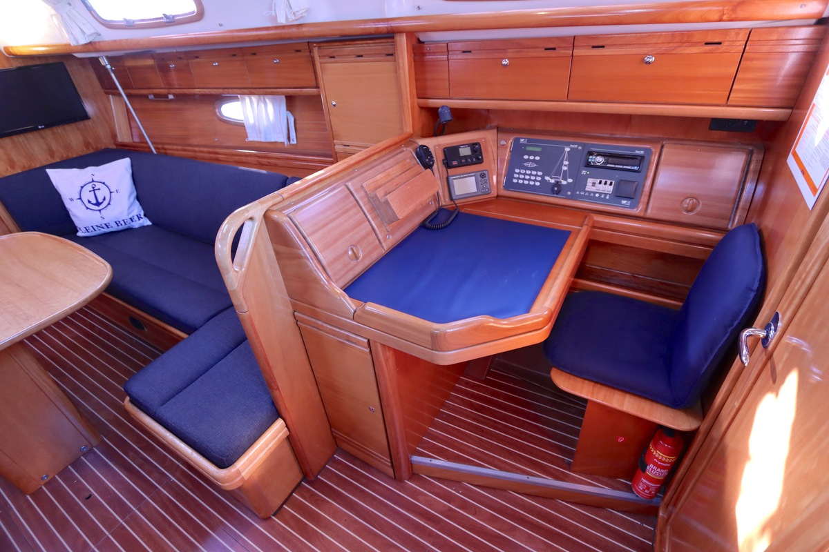 foto: 31 Bavaria  37-3 Cruiser