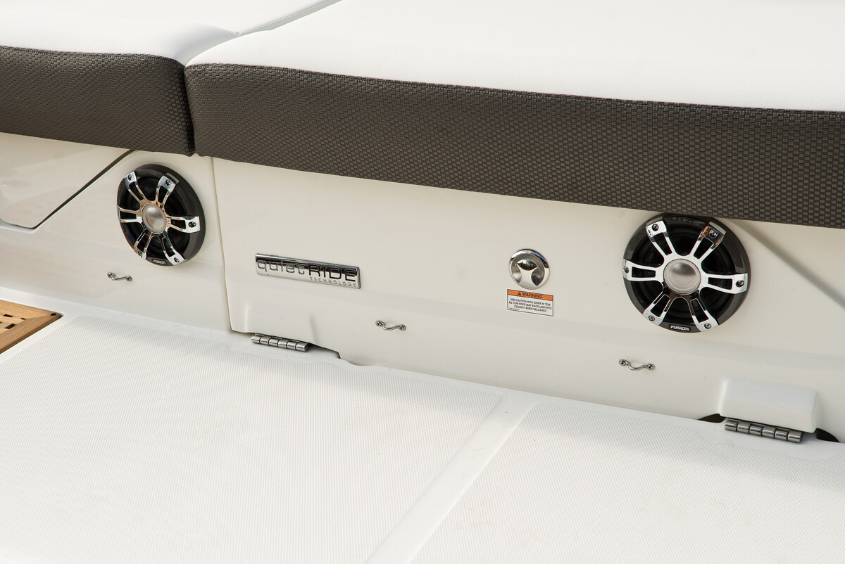 foto: 19 Sea Ray SLX 400