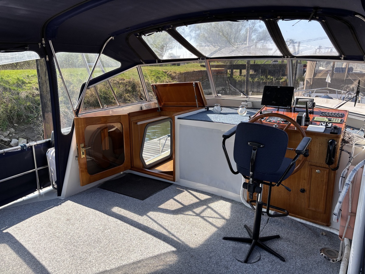 foto: 24 Columbus Kotter 13.50 AK