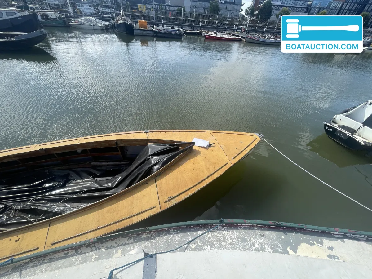 foto: 7 Motorboat 600