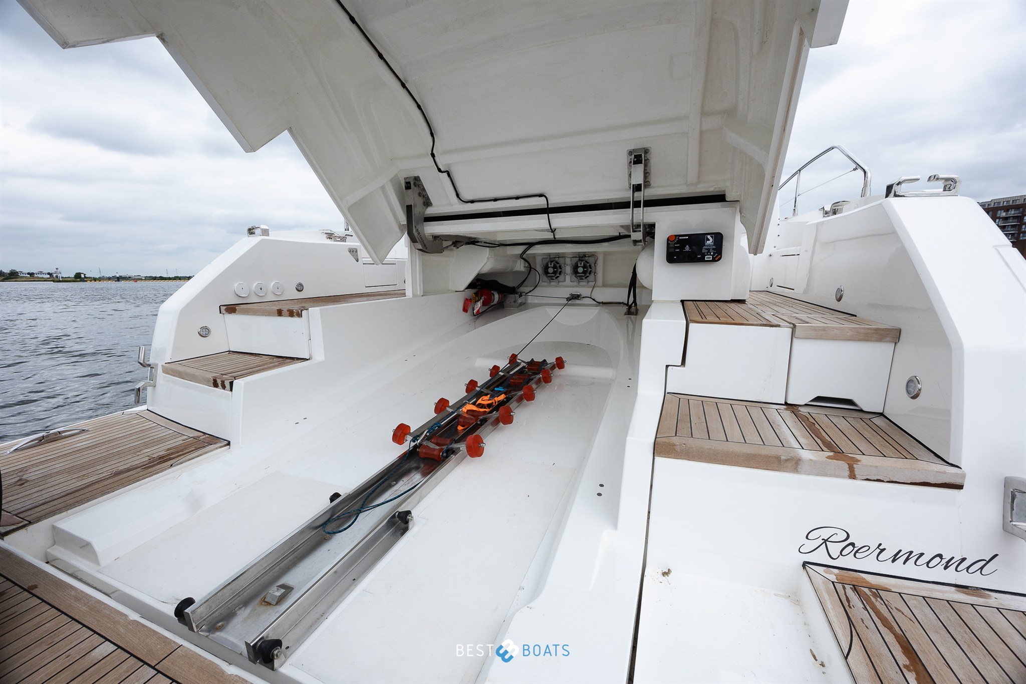 foto: 48 Fairline Targa 53 OPEN