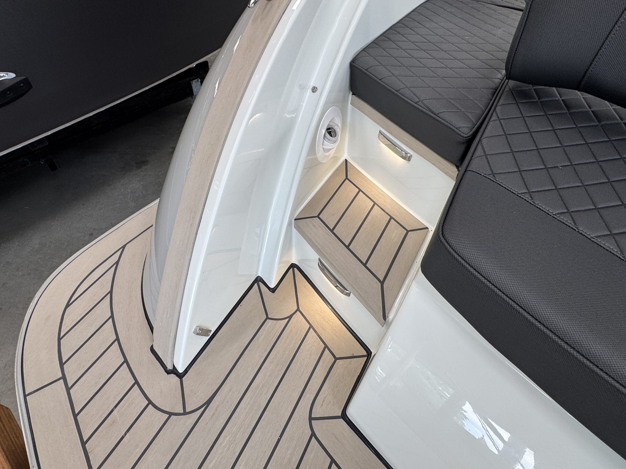 foto: 14 Antaris Sixty7 (op voorraad)