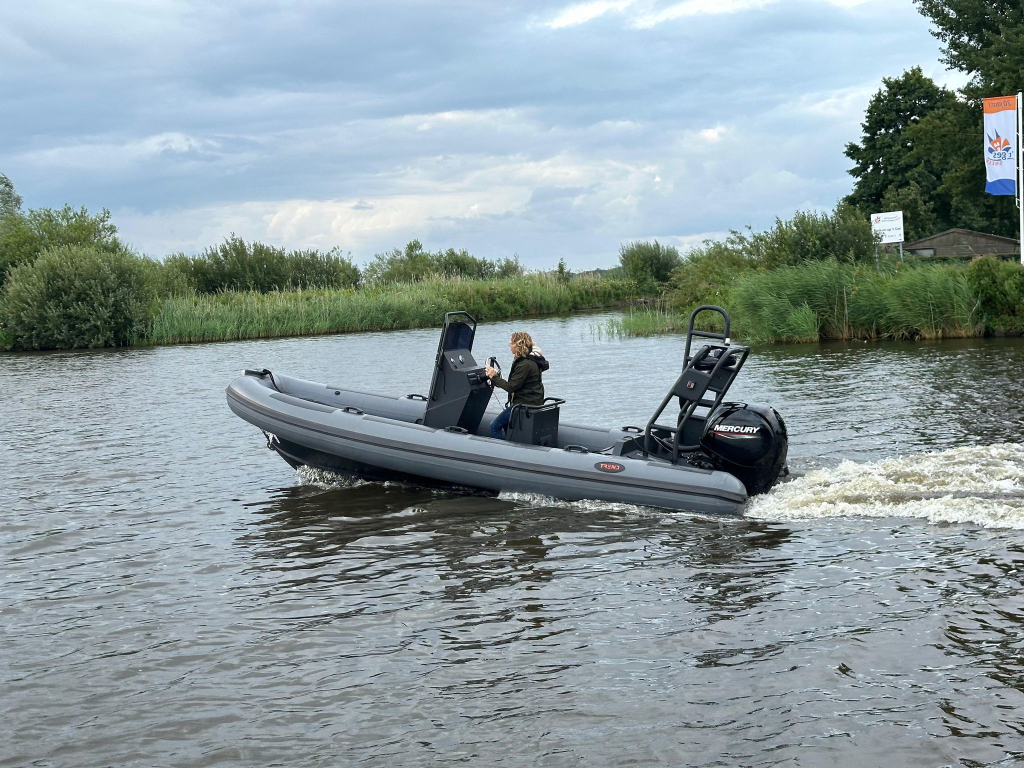 foto: 20 Trend 600 ALU