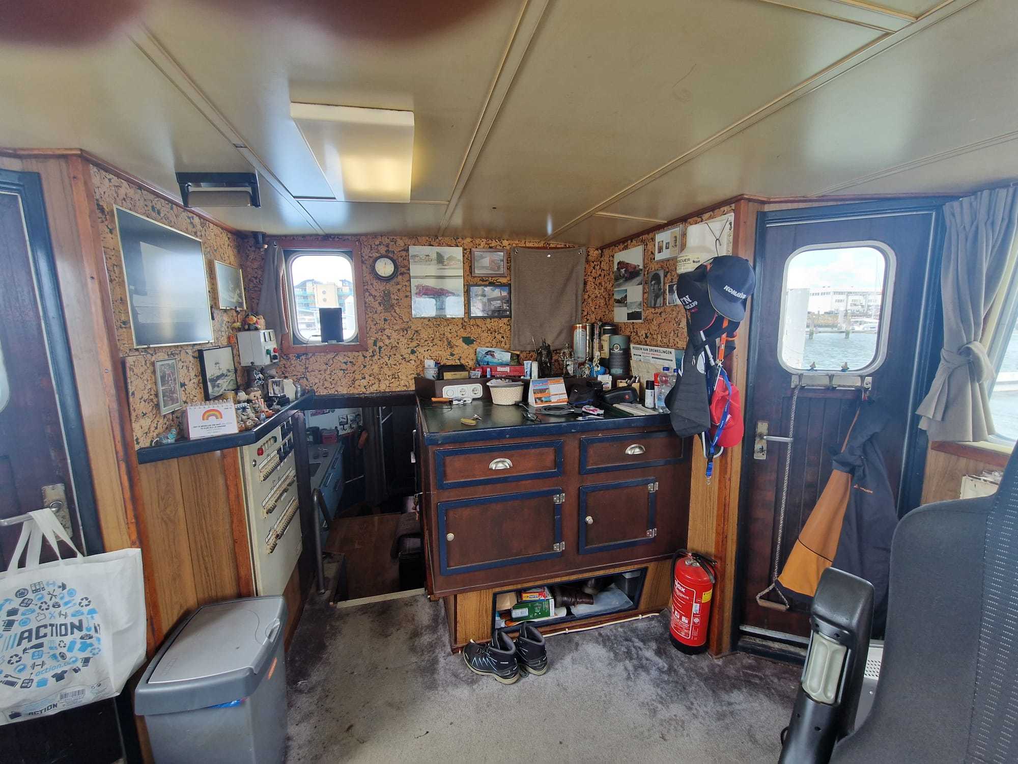 foto: 23 Ex Viskottter/ Varend Woonschip Ex Viskotter