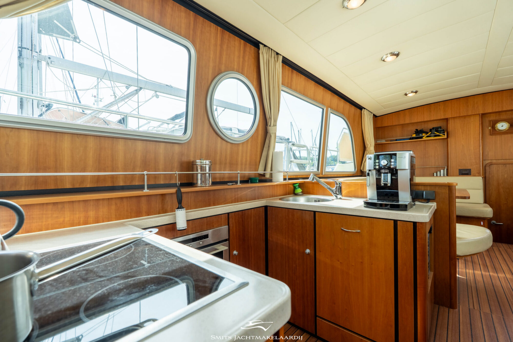 foto: 32 Linssen Linssen Grand Sturdy 43.9 AC